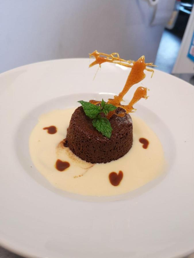 Hotel Restaurant Le Moulin De La Renne Adults Only Proche Zoo De Beauval Thesee ภายนอก รูปภาพ